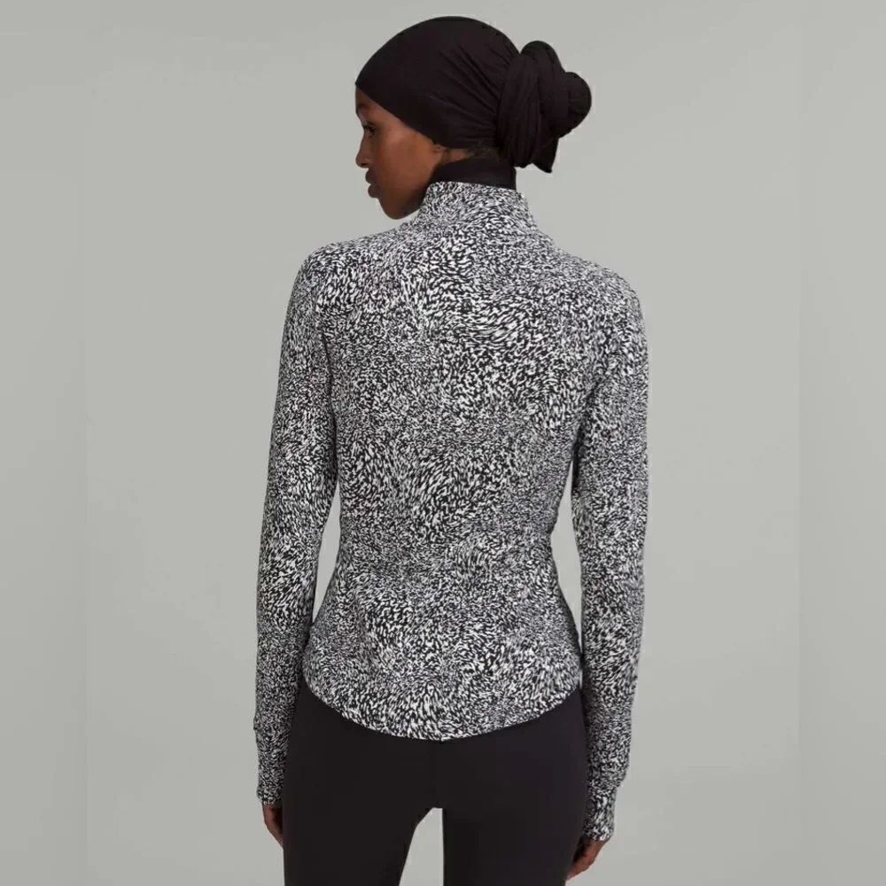 Lululemon InStill Jacket - Picture 3 of 10